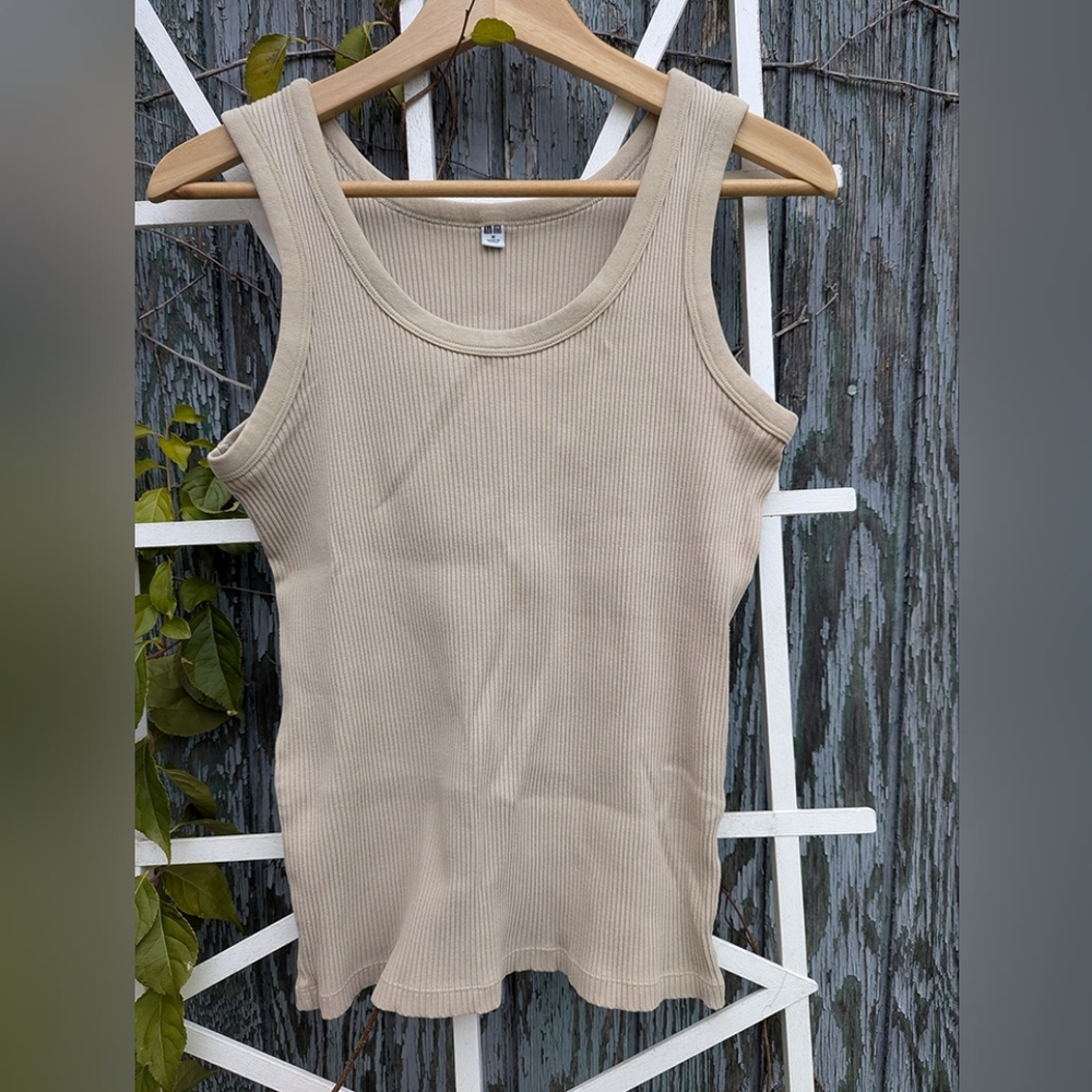 Uniqlo Beige Ribbed Tank Top